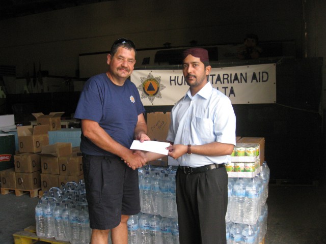 Ahmadiyya Malta Contributes in Aid for Libya