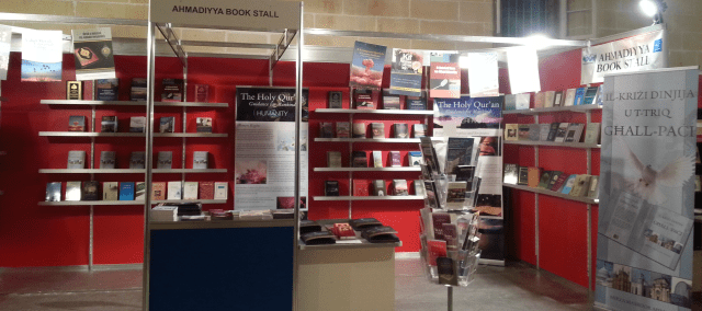 Book Fair 2013 -4