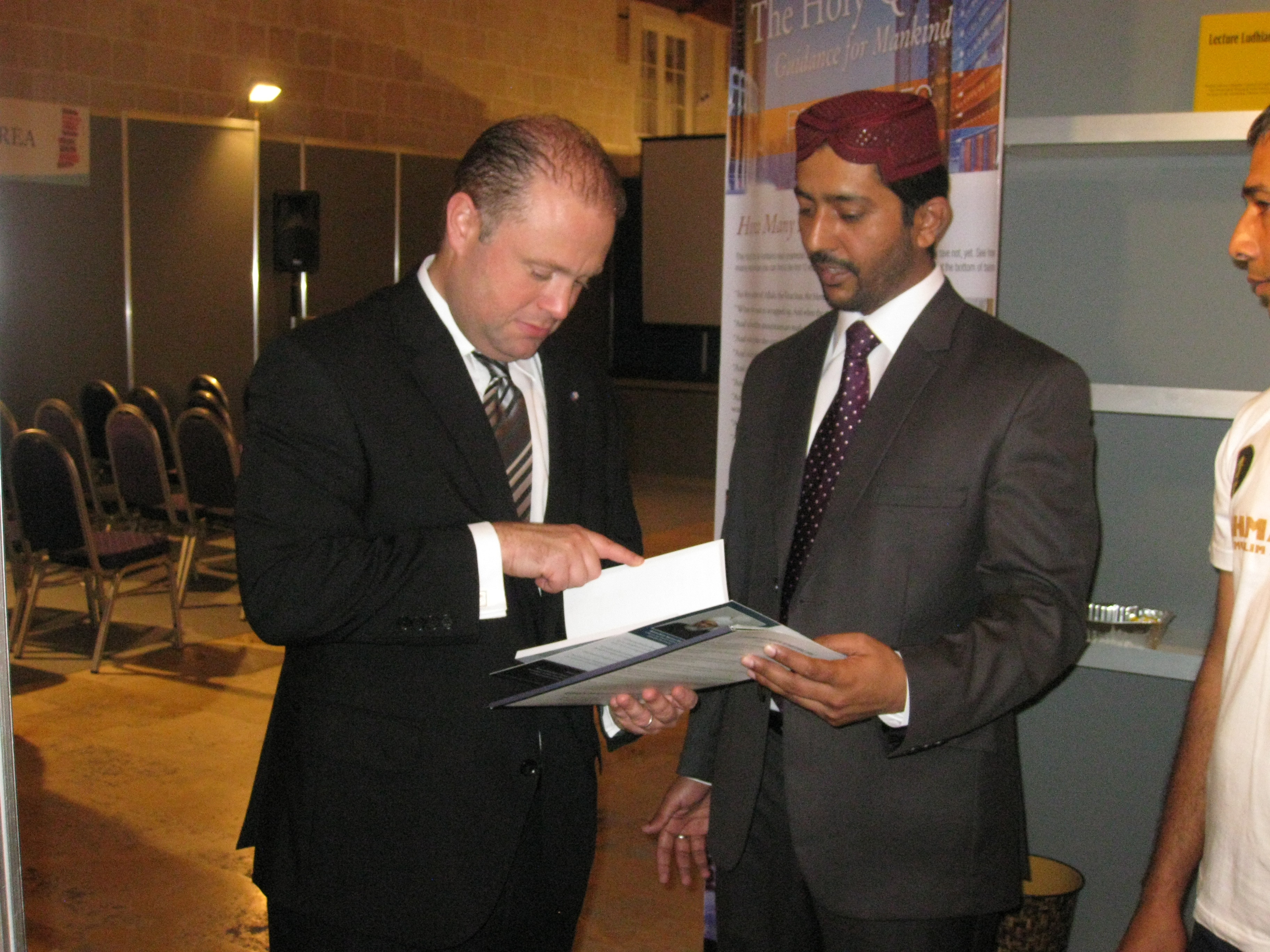 Hon. Prime Minister visits Ahmadiyya Stall