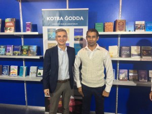 ahmadiyya-stall-in-book-festival-2016-7